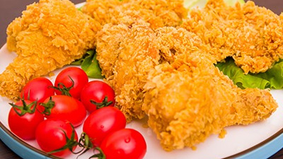 五鄰食坊分享炸雞裹粉使用技巧